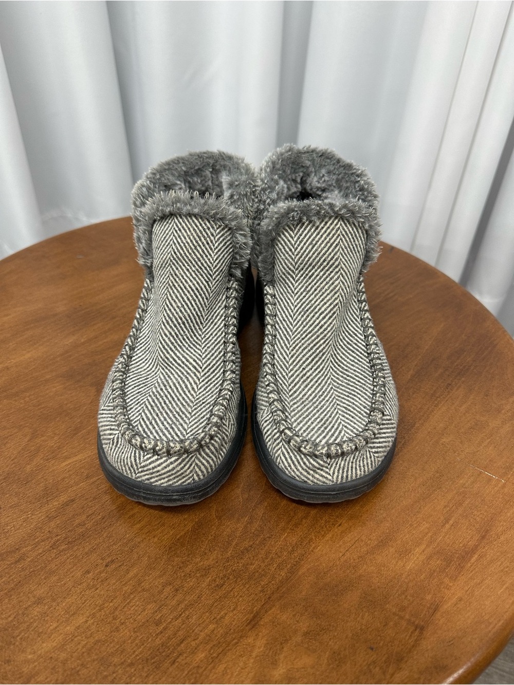 Hey Dude Denny Gray Herringbone Faux-Fur Trim Slip-On Booties size 7